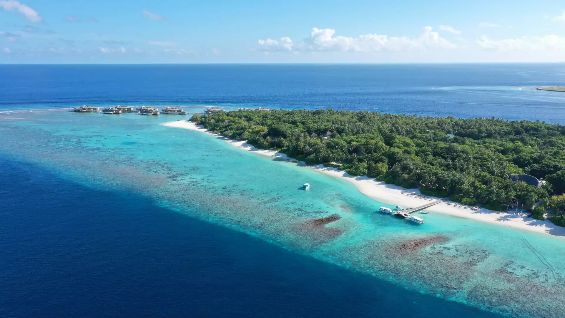 Maldives-Luxury-Resorts