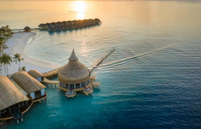 Outrigger Maldives Maafushivaru