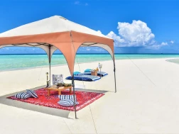 Raffles Maldives Meradhoo Private Sand Bank Meal and leisure