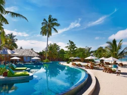 Six Senses Laamu Half Board Summer Package