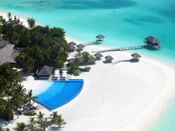 Velassaru Maldives Infinity Pool