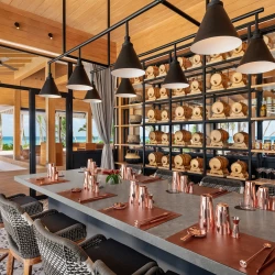 Aura Pool Bar & Cocktail Lab