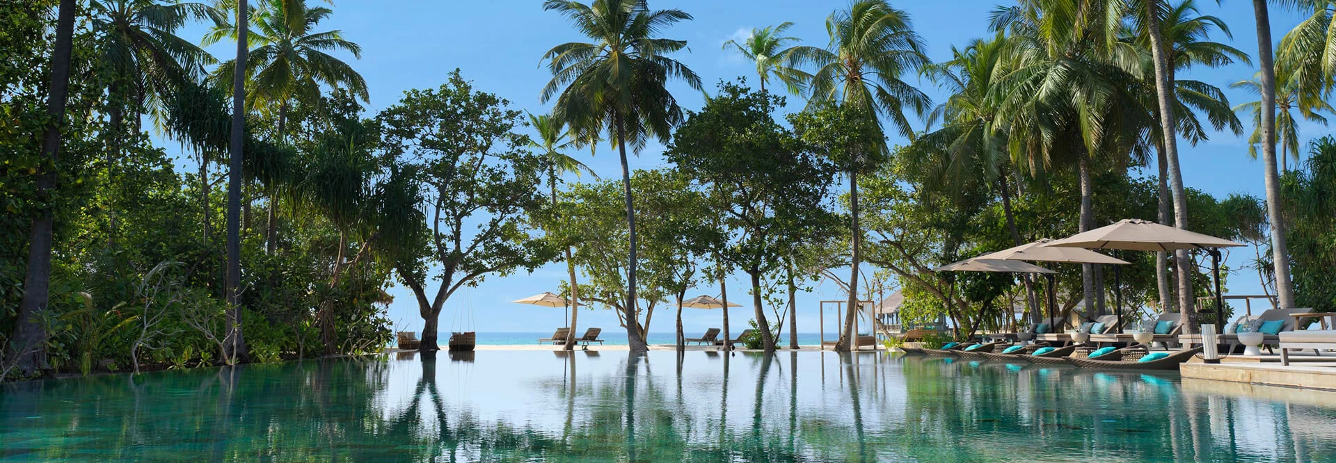 Vakkaru-Maldives-Pool.jpg