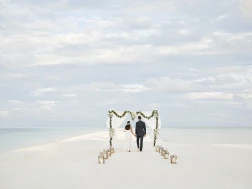COMO Cocoa Island Sandbank Wedding Couple