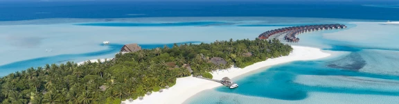 Anantara_Dhigu_Maldives_Resort_Exterior_View_Aerial_Shot_of_the_Sand_Stretch.jpg