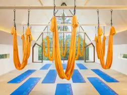 Anti-Gravity-Yoga-Meditation-Studio