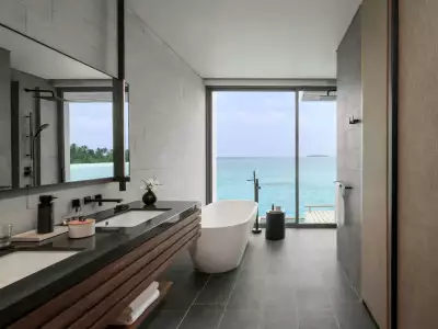 Alila Kothaifaru Maldives - Sunset Water Villa - Bath