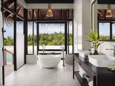 Deluxe Over Water Villa - Bathroom