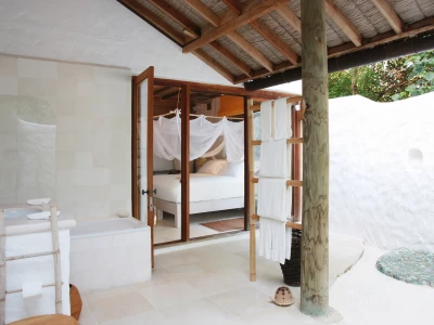 Three Bedroom - Crusoe Suite with Pool Bath Area - Soneva Fushi