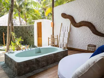 Villa 41 - Three Bedroom Beach Residence with Pool Bath - Soneva Fushi