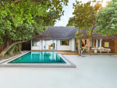 Beach Villa with Pool Exterior Vakkaru Maldives