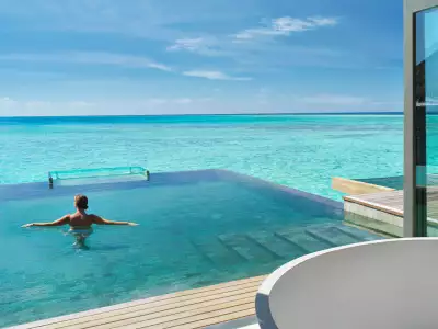 Over Water Pool Residence Pool Vakkaru Maldives