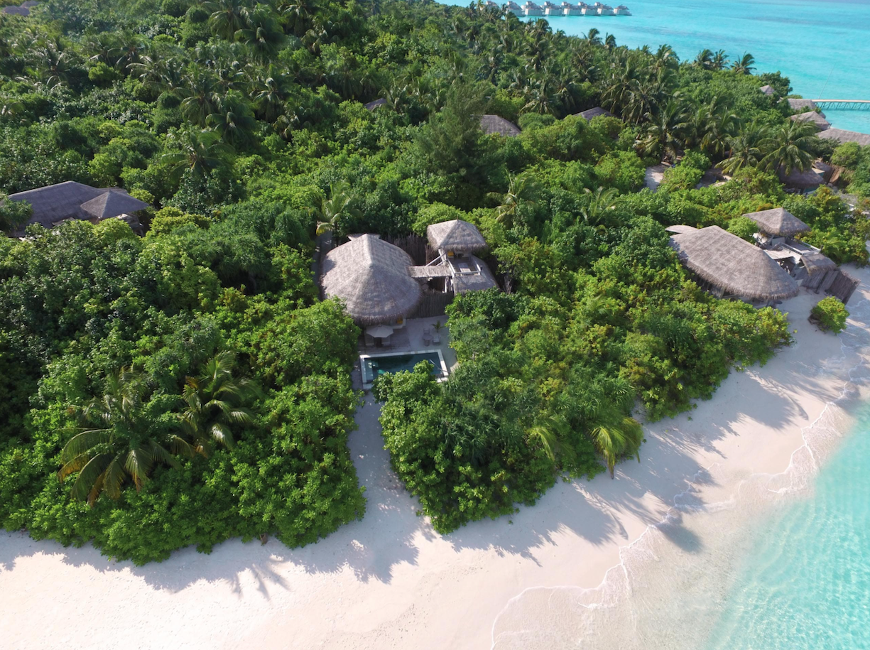 https://adoremaldives.com/storage/rooms/six-senses-laamu/5-lagoon-beach-villa-with-pool/Six-Senses-Lagoon-Beach-Villa-with-Pool---Aerial.png